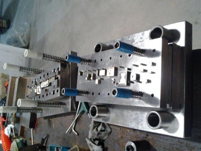 三亚模具制造-12